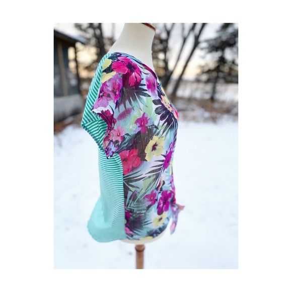 Seven7 Top Tee Shirt Floral Stripe Chiffon Jersey Knit High Low Sheer Knot Sz M - Picture 2 of 11